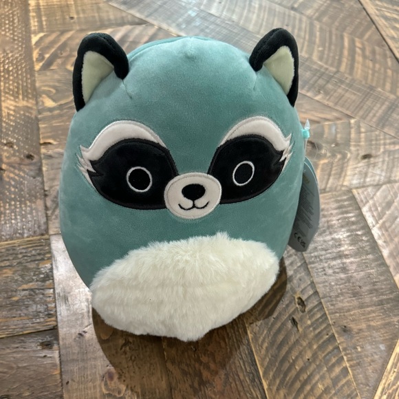 Squishmallow FTM Contessa Raccoon 7” - Picture 2 of 8